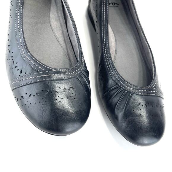 Earth Vista Nova Ballet Flat Shoes Size 10 Black Perforated Leather Breathable - Picture 11 of 16